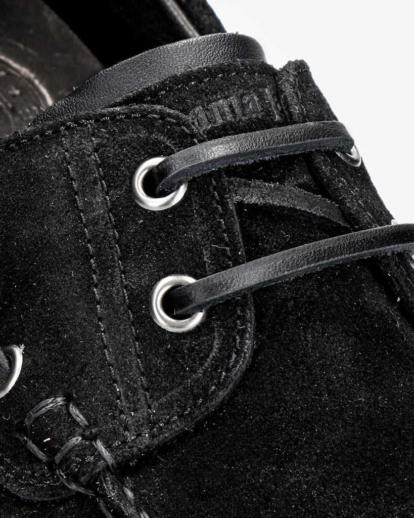 Boat náutico de piel con forro interior de piel. negro