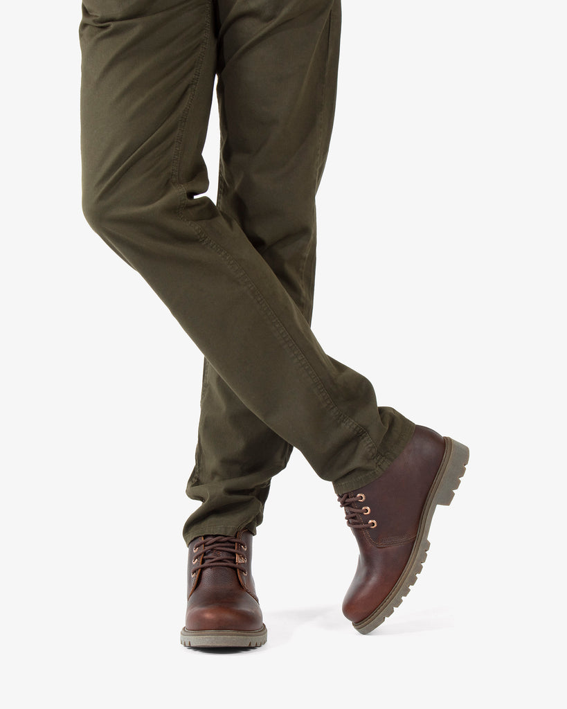 Bota Panama botines de piel con forro interior de piel. castaño