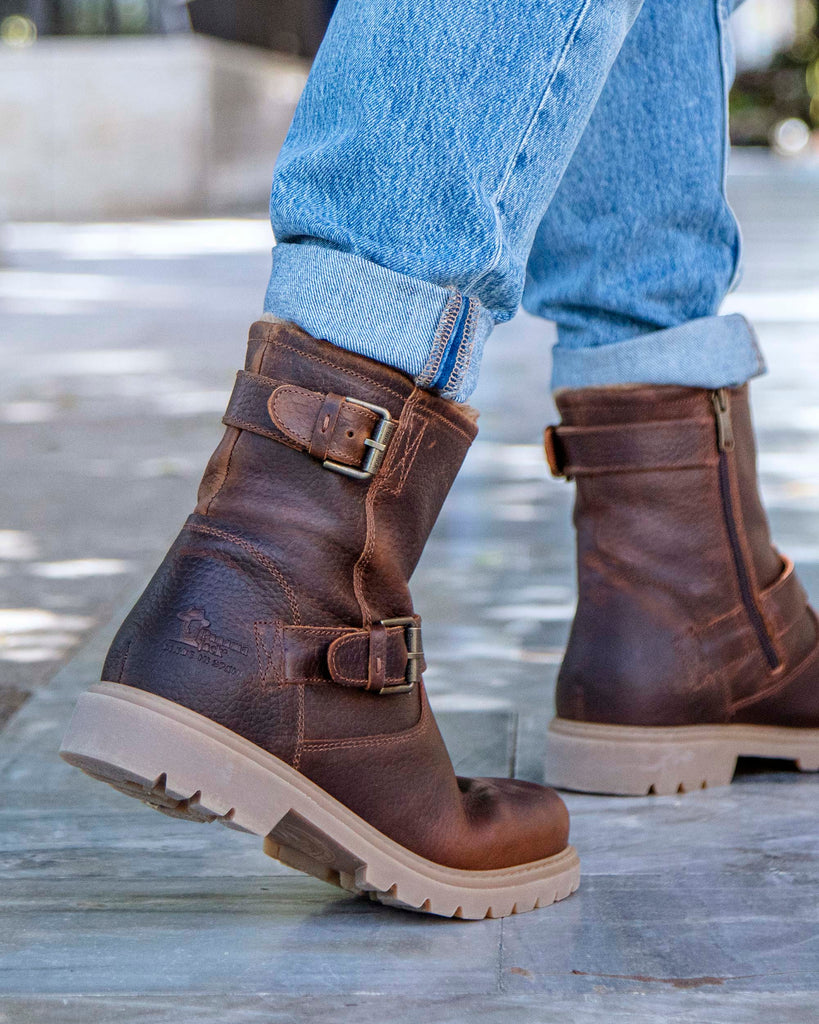 Faust botas de piel con forro interior de pelo. cuero