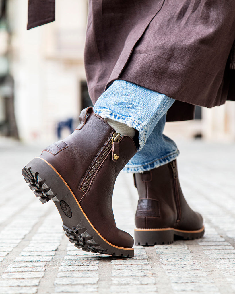 Fiore Trav botas de piel con forro interior de pelo. marron
