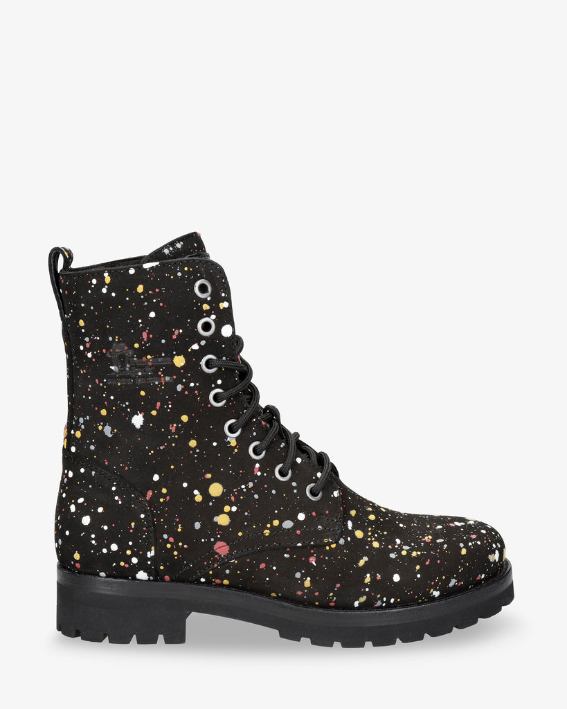 Frisia Ink botas de piel con forro interior de piel. negro
