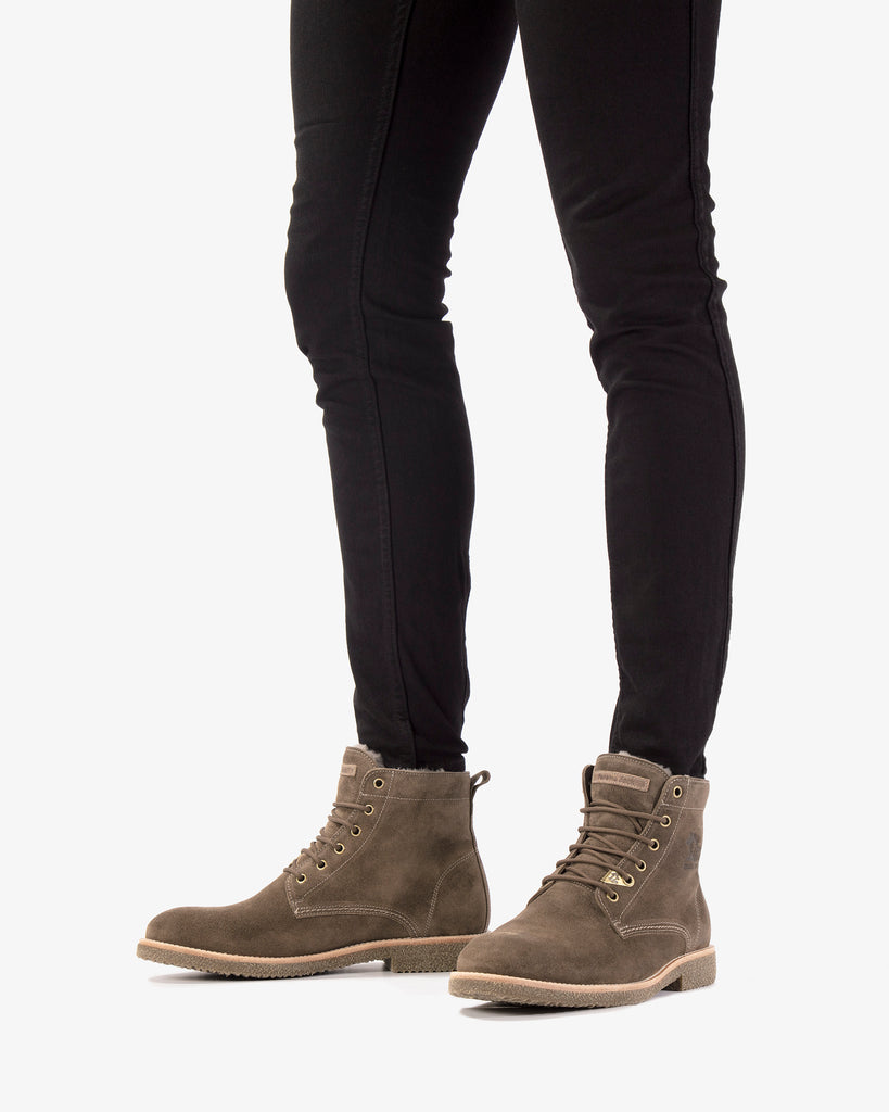 Glasgow Igloo botines de piel con forro interior de pelo natural. humo