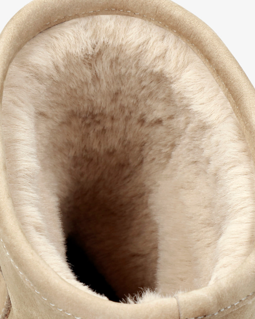 Laia botas de piel con forro interior de pelo. crudo