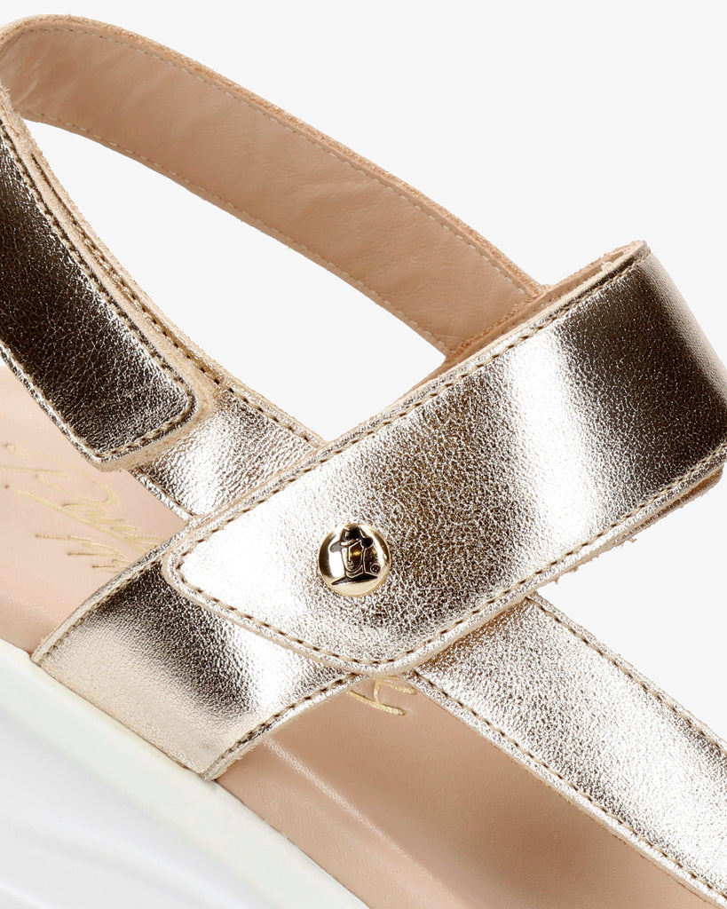 Noor Shine sandalias de piel con forro interior de piel. oro
