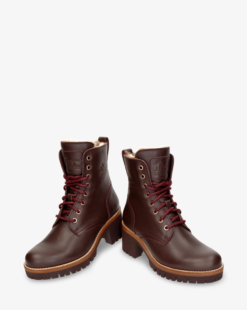 Padma botas de piel con forro interior de pelo. burdeos